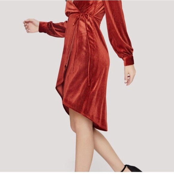 Lost + Wander Women's Long Sleeve Ms. Charmer Wrap Dress Auburn SZ M NWOT - Picture 2 of 10